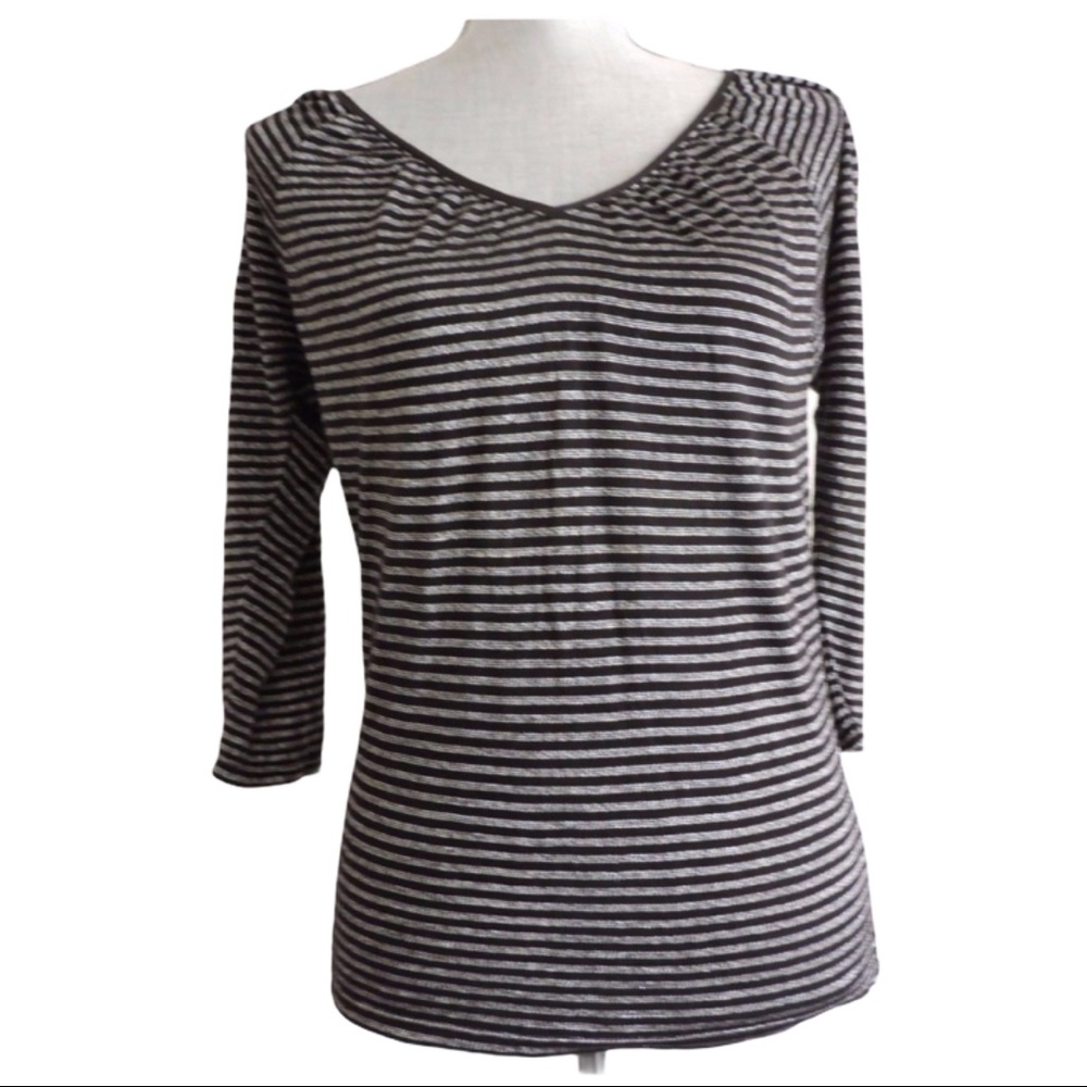 White House Black Market Shirt Small